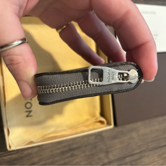 Louis Vuitton Grey Pebbled Taiga Leather Mini Card Holder Zippy Wallet LIKE NEW - Picture 5 of 9